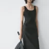 Robe midi fluide à col rond Robe midi fluide à col rond