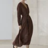 Robe midi fluide en mélange de lin avec ceinture