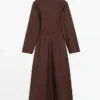 Robe midi fluide en mélange de lin avec ceinture