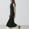 Robe midi plissée à volants Robe midi plissée à volants