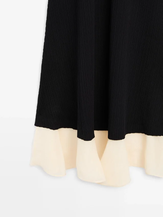 Robe midi plissée à volants Robe midi plissée à volants