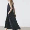 Robe évasée fluide à bretelles Robe évasée fluide à bretelles