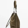 Sac seau en cuir suédé refendu