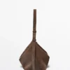 Sac seau en cuir suédé refendu