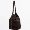 Sac seau en cuir suédé refendu