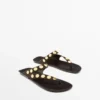 Sandales en cuir refendu avec clous Sandales en cuir refendu avec clous