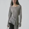 T-shirt avec détail de nœud T-shirt avec détail de nœud