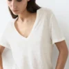 T-shirt en lin à col en V