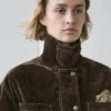 Veste en denim floqué avec détail au col Veste en denim floqué avec détail au col